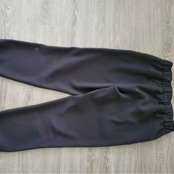 Lululemon Jogger - Picture 4 of 5